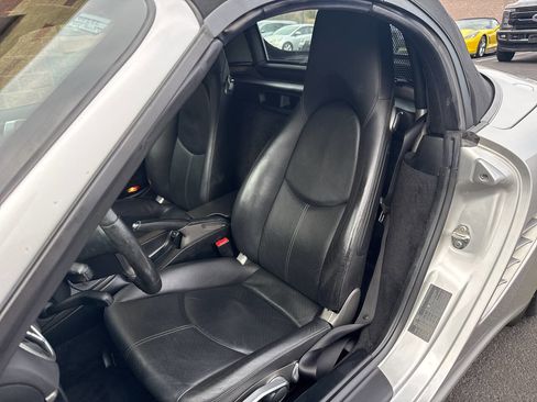 Used 2005 Porsche Boxster image 35