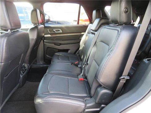 Used 2018 Ford Explorer Limited AWD/4WD image 5