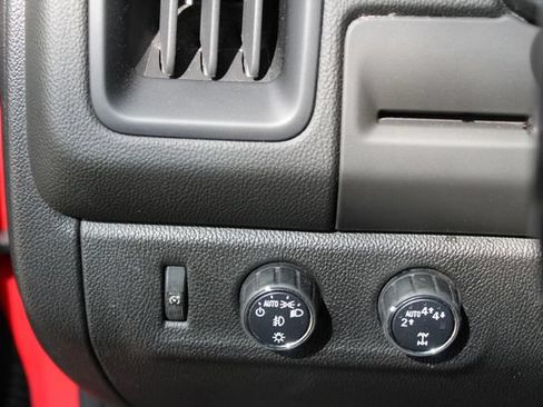 Used 2017 Chevrolet Colorado LT w/ LT Convenience Package AWD/4WD image 15