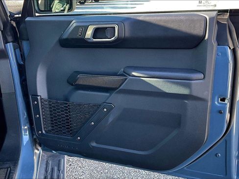 Used 2025 Ford Bronco Outer Banks image 16