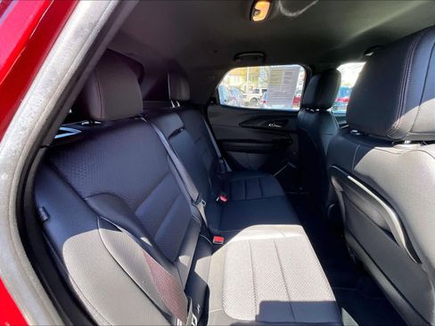 Used 2023 Chevrolet TrailBlazer RS image 11