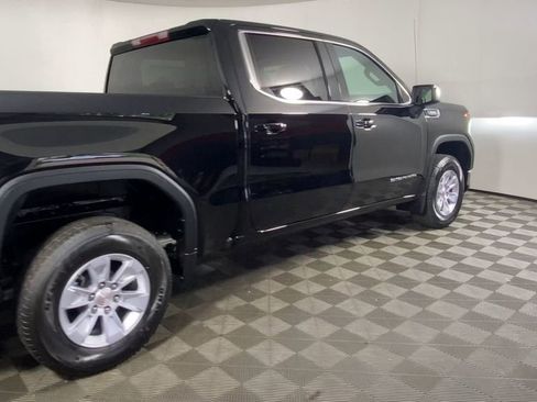 New 2026 GMC Sierra 1500 SLE image 10