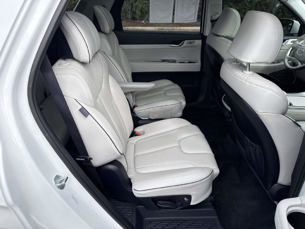 Used 2023 Hyundai Palisade Calligraphy AWD/4WD image 11