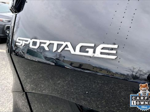 Used 2023 Kia Sportage SX image 10