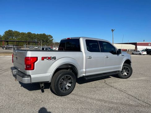 Used 2018 Ford F150 Lariat w/ Equipment Group 502A Luxury image 8