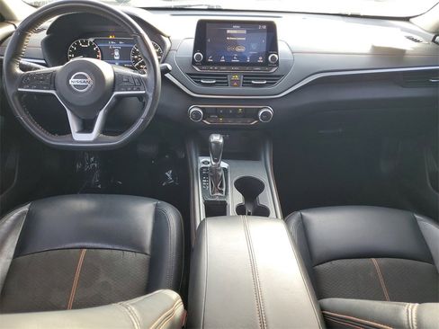Used 2022 Nissan Altima 2.5 SR image 16