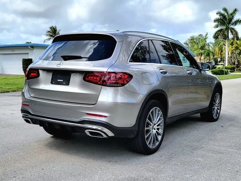 Used 2022 Mercedes-Benz GLC 300 4MATIC w/ AMG Line image 15