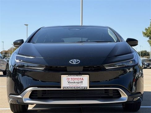 New 2026 Toyota Prius Plug-In Hybrid image 8