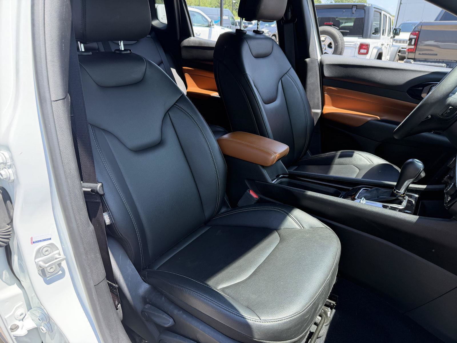 Certified 2025 Jeep Compass Limited AWD/4WD image 20