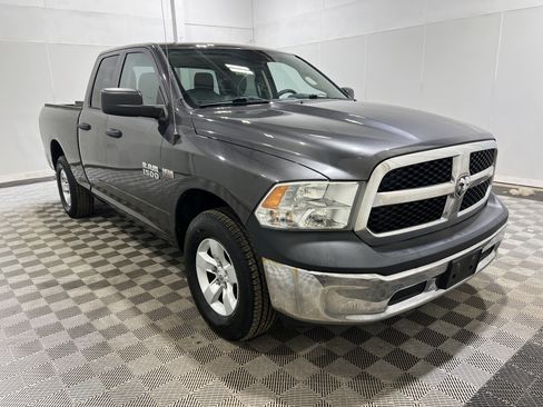 Used 2016 RAM 1500 ST w/ SXT Appearance Group AWD/4WD image 4