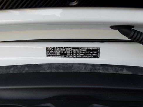 Certified 2019 Porsche 911 GT3 image 41