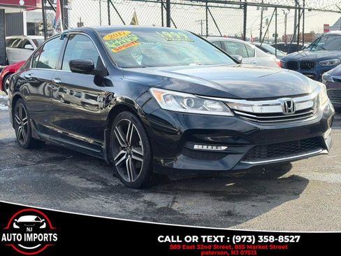 Used 2017 Honda Accord Sport image 3