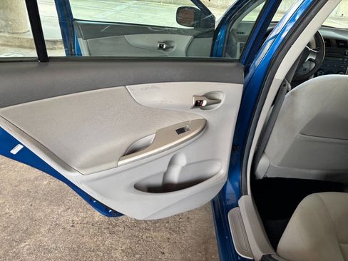 Used 2010 Toyota Corolla LE FWD image 15