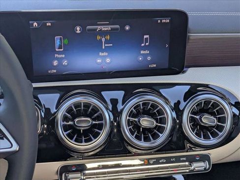 New 2026 Mercedes-Benz CLA 250 image 12