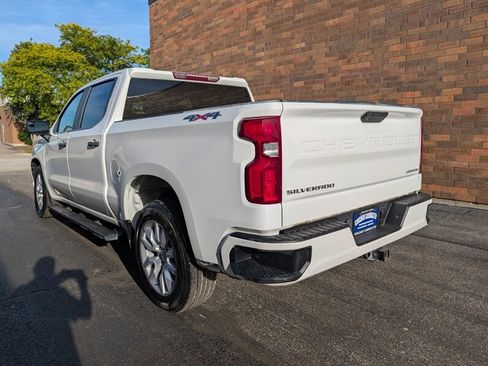 Used 2022 Chevrolet Silverado 1500 Custom AWD/4WD image 4