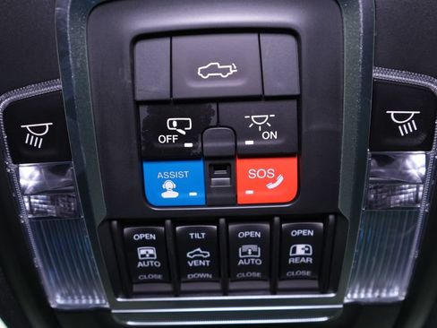 Used 2019 RAM 1500 Limited AWD/4WD image 50