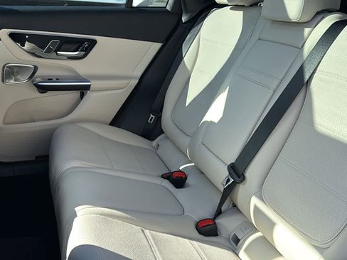 Certified 2026 Mercedes-Benz GLC 300 4MATIC image 31