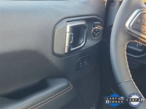 Used 2025 Jeep Wrangler Unlimited Sahara w/ Safety Group image 11