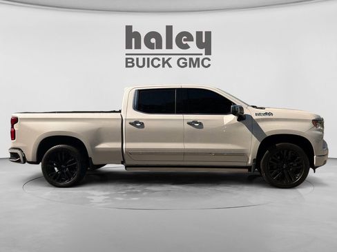 Used 2024 Chevrolet Silverado 1500 High Country w/ High Country Premium Package AWD/4WD image 6