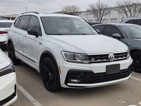 Used 2019 Volkswagen Tiguan SEL R-Line image 3