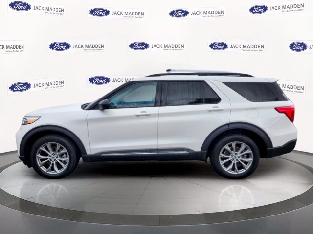 Certified 2023 Ford Explorer XLT w/ Equipment Group 202A AWD/4WD image 2