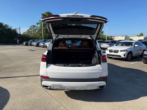 Certified 2026 BMW X5 sDrive40i w/ Parking Assistance Package RWD image 27