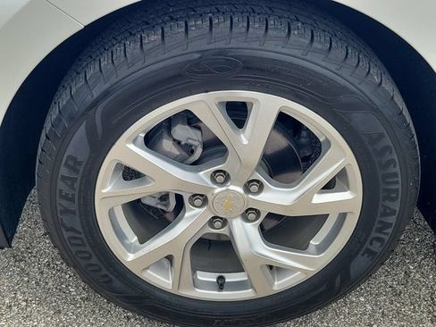 Used 2020 Chevrolet Equinox Premier FWD image 8