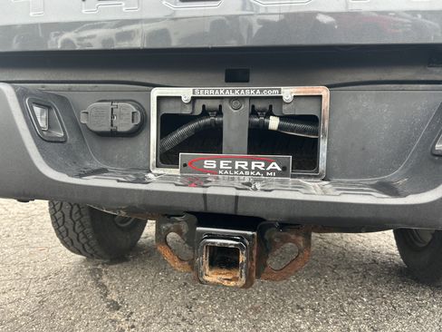 Used 2021 Toyota Tacoma SR AWD/4WD image 20
