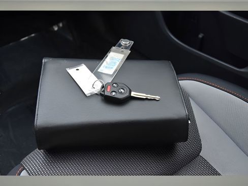 Used 2023 Subaru Crosstrek 2.0i Premium image 33