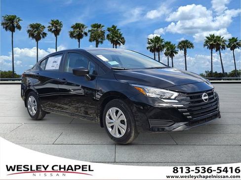 New 2025 Nissan Versa S w/ Trunk Package FWD image 1