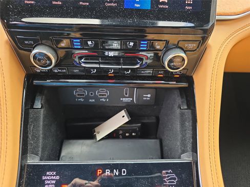 Used 2022 Jeep Grand Cherokee Summit image 29