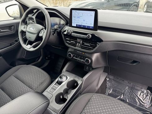 Certified 2025 Ford Escape Active w/ Cold Weather Package image 20
