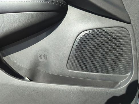 Certified 2024 Nissan Murano SV w/ SV Midnight Edition Package image 42