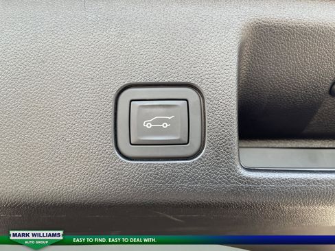 Used 2025 Chevrolet Equinox EV RS image 30