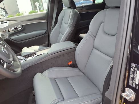 Used 2024 Volvo XC90 T8 Ultimate image 18