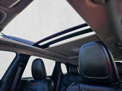 Used 2021 Jeep Cherokee Trailhawk w/ Sun, Sound & Nav Group image 16