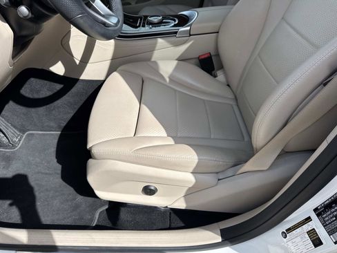 Used 2018 Mercedes-Benz GLC 300 image 17