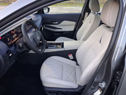 New 2026 Nissan Sentra SL w/ Floor Mat Package FWD image 7
