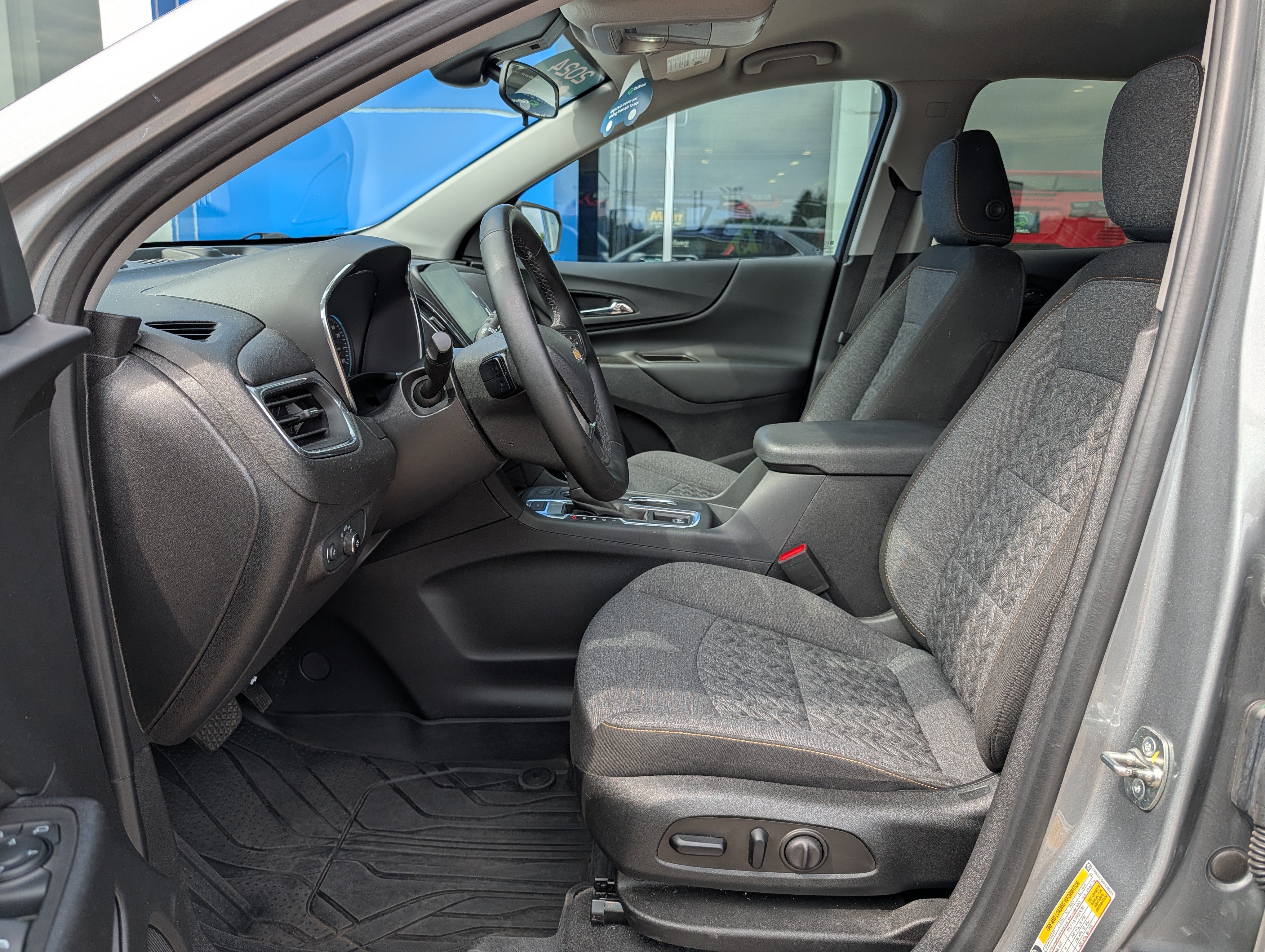 Certified 2024 Chevrolet Equinox LT AWD/4WD image 8