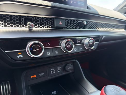Used 2023 Honda Civic Type R image 7