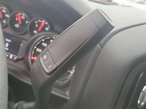 Used 2024 Chevrolet Silverado 1500 Custom image 19