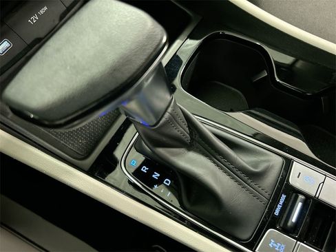 Used 2024 Hyundai Tucson SE image 17