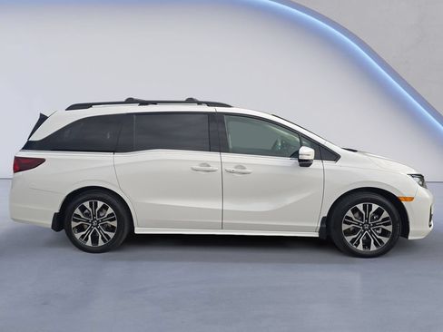 New 2026 Honda Odyssey Elite image 7