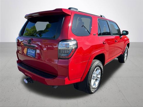 Certified 2023 Toyota 4Runner SR5 Premium w/ Moonroof Package AWD/4WD image 7