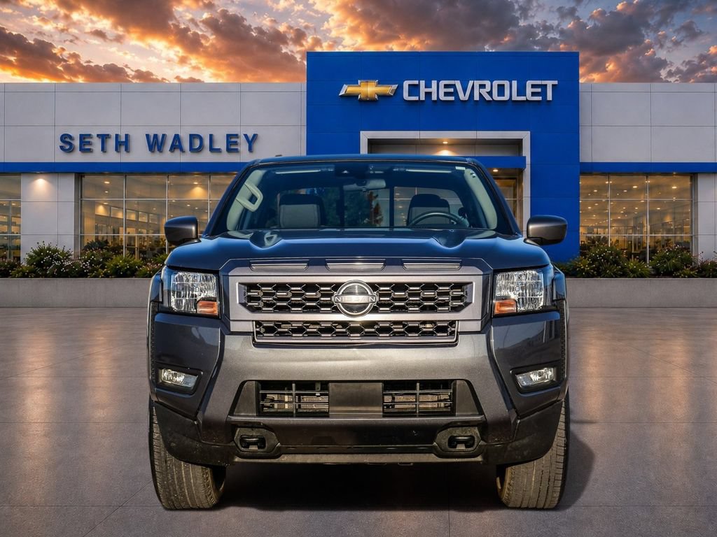 Used 2025 Nissan Frontier SV w/ SV Convenience Package AWD/4WD image 2