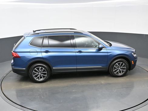 Used 2020 Volkswagen Tiguan SE image 38
