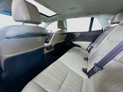 Used 2019 Lexus LS 500 image 23