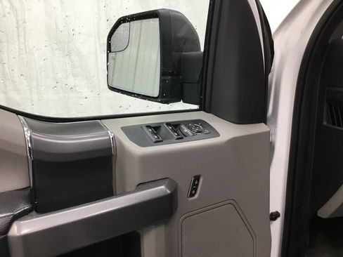 Used 2015 Ford F150 XLT w/ Equipment Group 301A Mid AWD/4WD image 8
