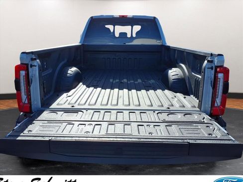 Used 2025 Ford F450 Platinum w/ Platinum Plus Package image 25