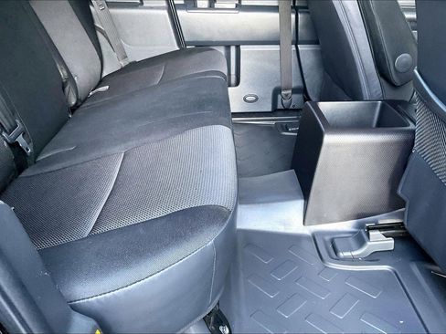 Used 2012 Toyota FJ Cruiser 4WD image 18